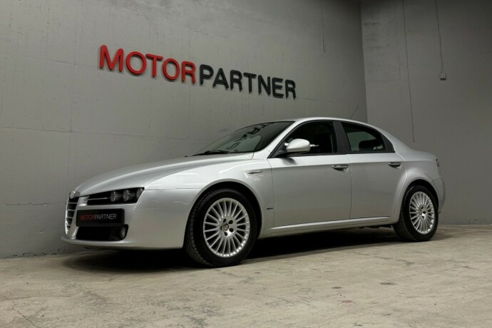 alfa-romeo-159-diesel-2007-big-0