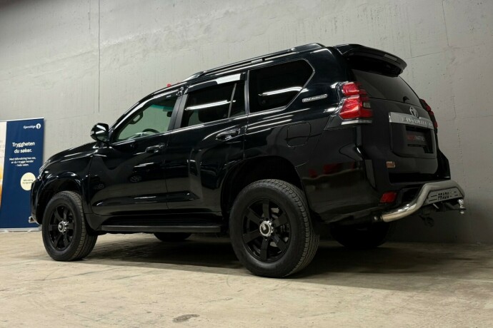 toyota-land-cruiser-diesel-2012-big-4