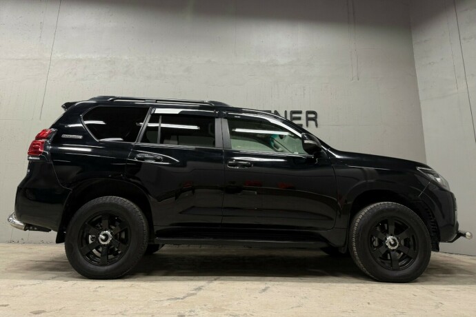 toyota-land-cruiser-diesel-2012-big-8