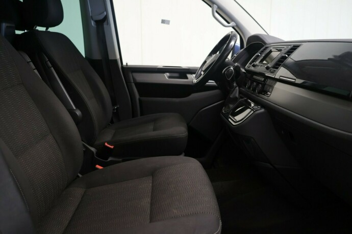 volkswagen-multivan-diesel-2016-big-17