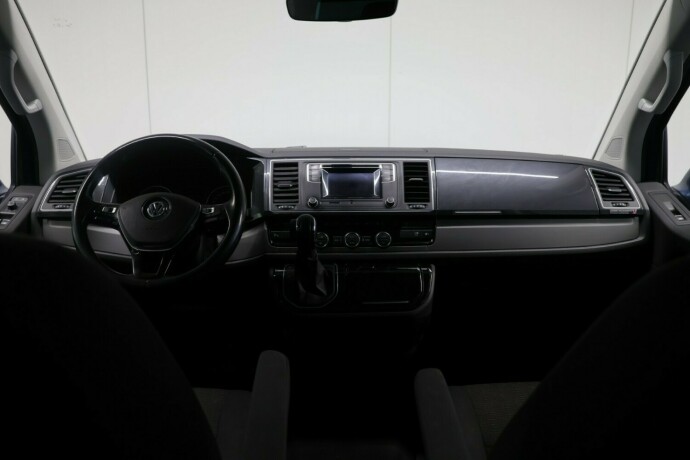 volkswagen-multivan-diesel-2016-big-19