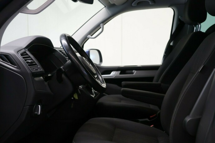 volkswagen-multivan-diesel-2016-big-15