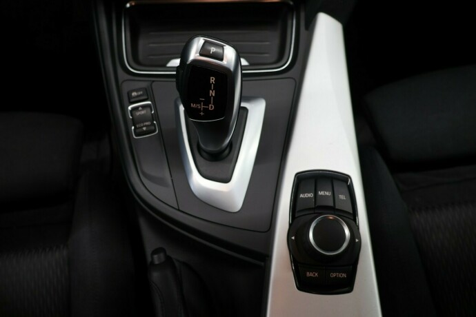 bmw-3-serie-bensin-2013-big-31