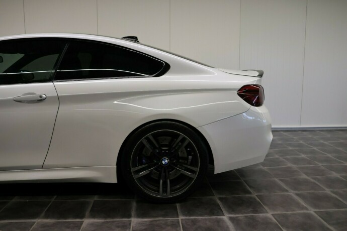bmw-m4-bensin-2015-big-5