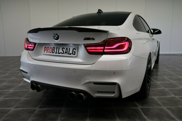 bmw-m4-bensin-2015-big-9