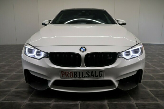 bmw-m4-bensin-2015-big-12