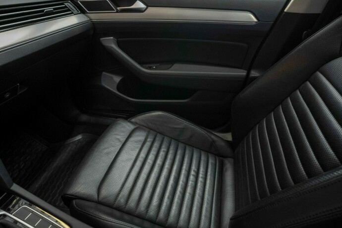 volkswagen-passat-diesel-2016-big-14