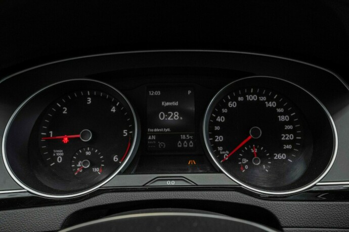 volkswagen-passat-diesel-2016-big-9