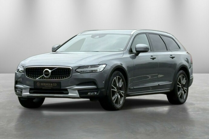 volvo-v90-cross-country-diesel-2017-big-0