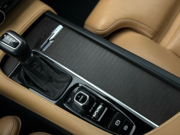 volvo-v90-cross-country-diesel-2017-big-20