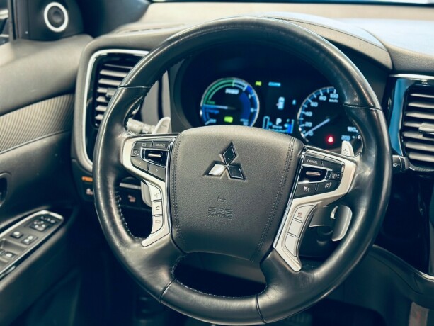 mitsubishi-outlander-elektrisitetbensin-2019-big-20