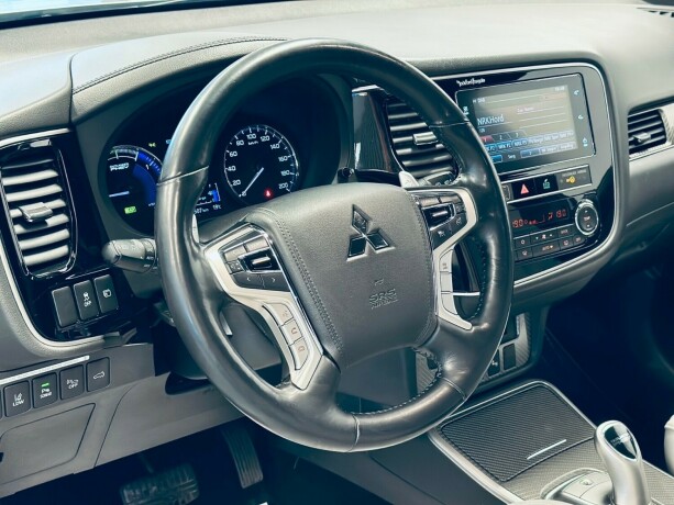 mitsubishi-outlander-elektrisitetbensin-2019-big-10