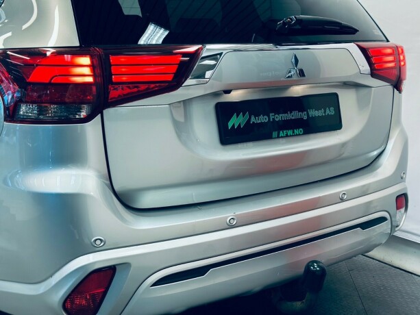 mitsubishi-outlander-elektrisitetbensin-2019-big-6