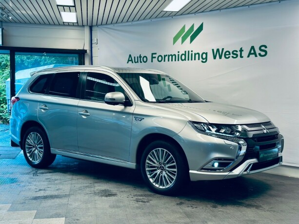 mitsubishi-outlander-elektrisitetbensin-2019-big-9