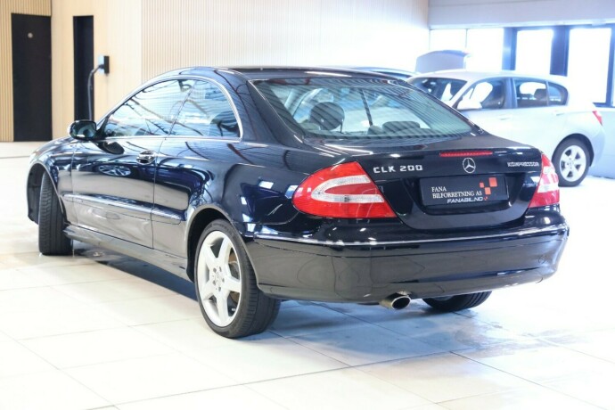 mercedes-benz-clk-bensin-2003-big-1