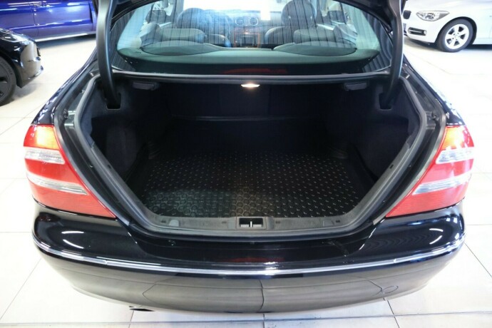 mercedes-benz-clk-bensin-2003-big-7