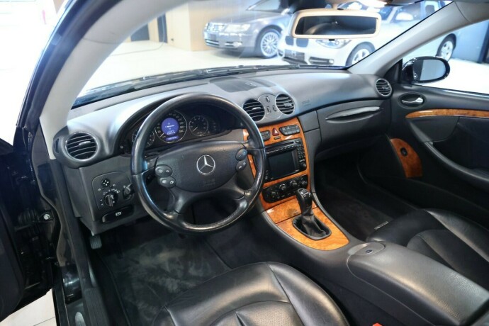 mercedes-benz-clk-bensin-2003-big-5
