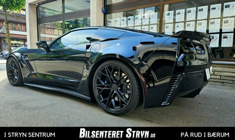 chevrolet-corvette-bensin-2015-big-3