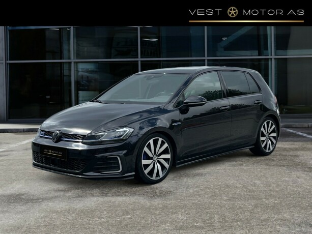 volkswagen-golf-elektrisitetbensin-2018-big-2