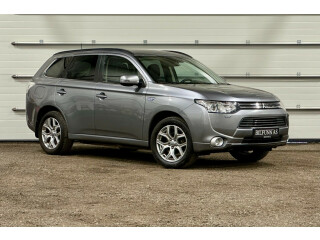 Mitsubishi | Outlander | Elektrisitet+bensin | 2014