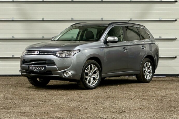 mitsubishi-outlander-elektrisitetbensin-2014-big-6