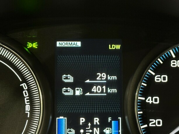mitsubishi-outlander-elektrisitetbensin-2014-big-16