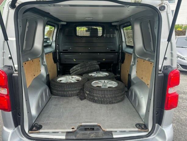 toyota-proace-diesel-2018-big-12