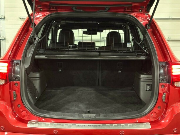 mitsubishi-outlander-elektrisitetbensin-2017-big-11