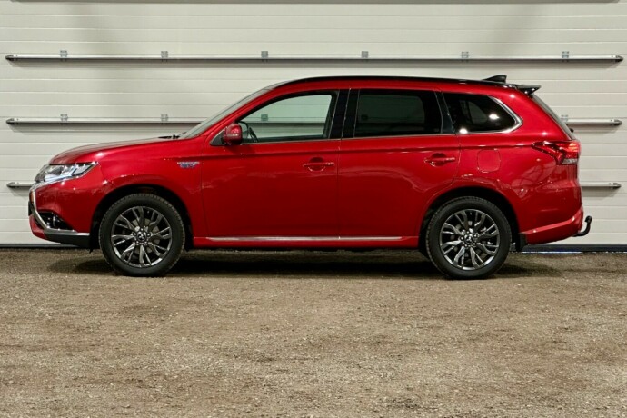 mitsubishi-outlander-elektrisitetbensin-2017-big-4