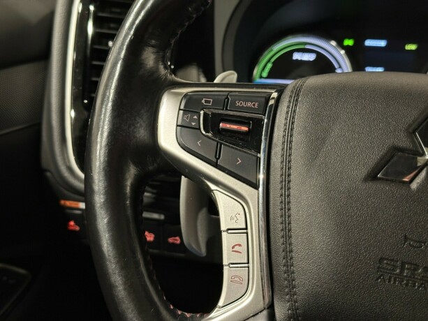 mitsubishi-outlander-elektrisitetbensin-2017-big-15