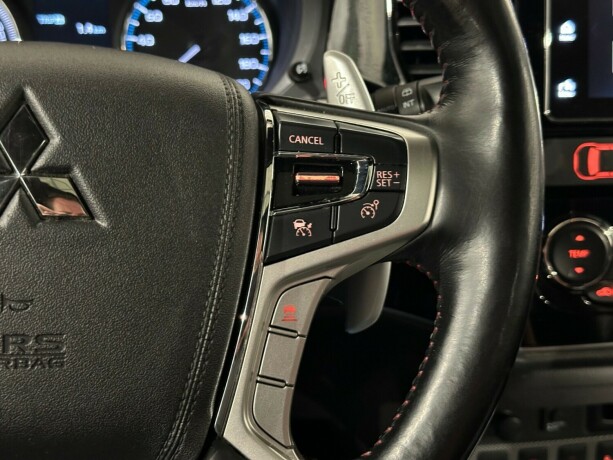 mitsubishi-outlander-elektrisitetbensin-2017-big-16