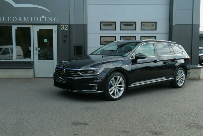 volkswagen-passat-elektrisitetbensin-2017-big-0
