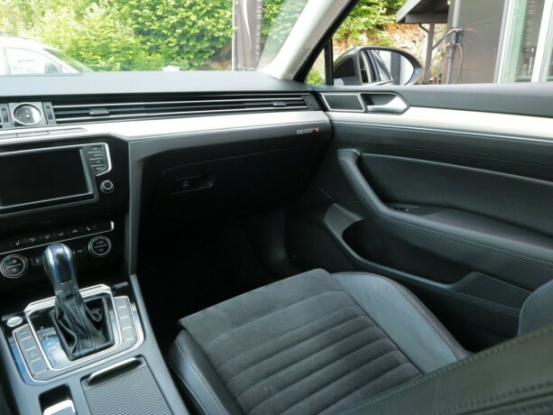 volkswagen-passat-elektrisitetbensin-2017-big-10
