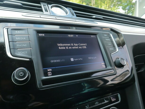 volkswagen-passat-elektrisitetbensin-2017-big-20