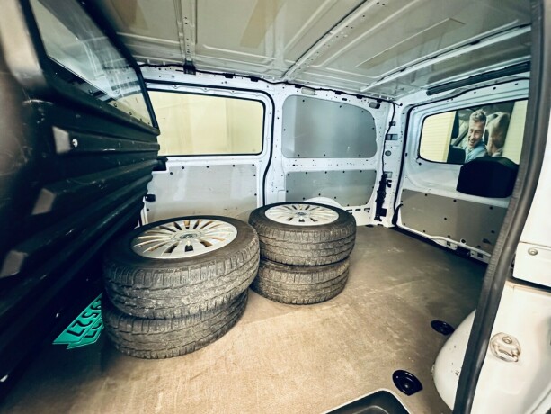 mercedes-benz-vito-diesel-2019-big-25
