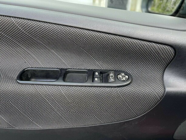 peugeot-207-diesel-2007-big-21