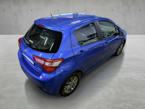 toyota-yaris-elektrisitetbensin-2017-big-7