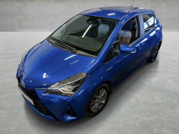 toyota-yaris-elektrisitetbensin-2017-big-5