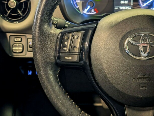 toyota-yaris-elektrisitetbensin-2017-big-24