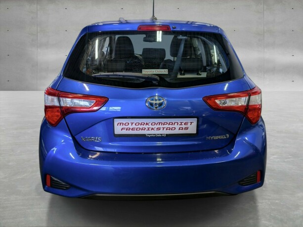 toyota-yaris-elektrisitetbensin-2017-big-10