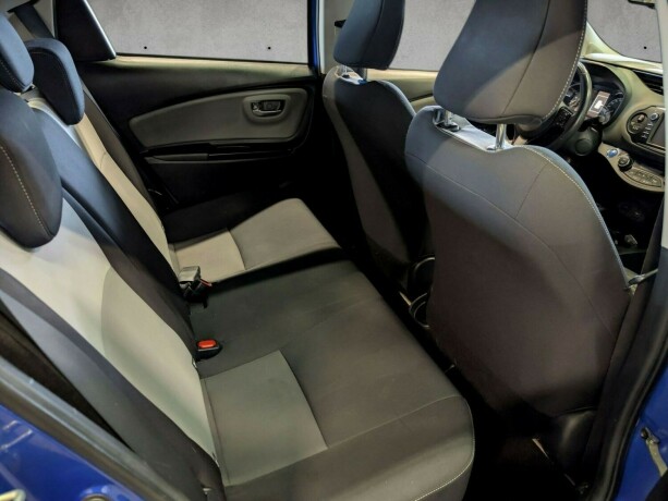 toyota-yaris-elektrisitetbensin-2017-big-23