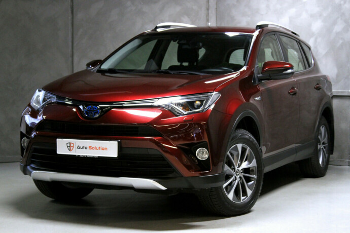 toyota-rav4-elektrisitetbensin-2016-big-0