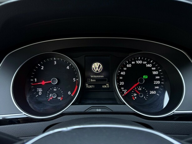 volkswagen-passat-diesel-2016-big-16