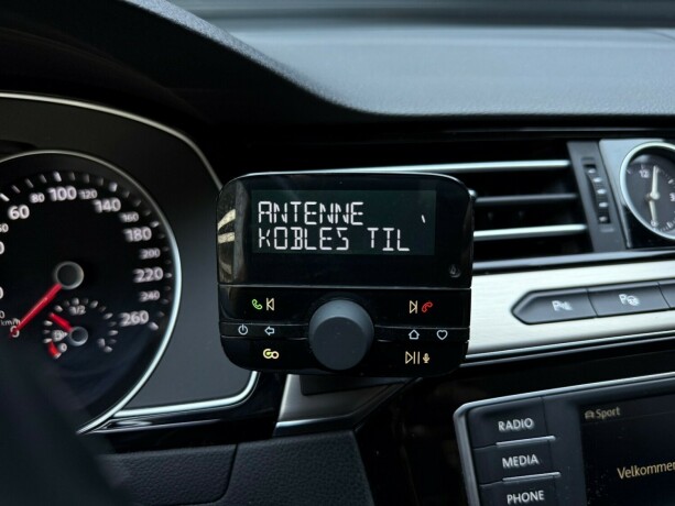 volkswagen-passat-diesel-2016-big-17