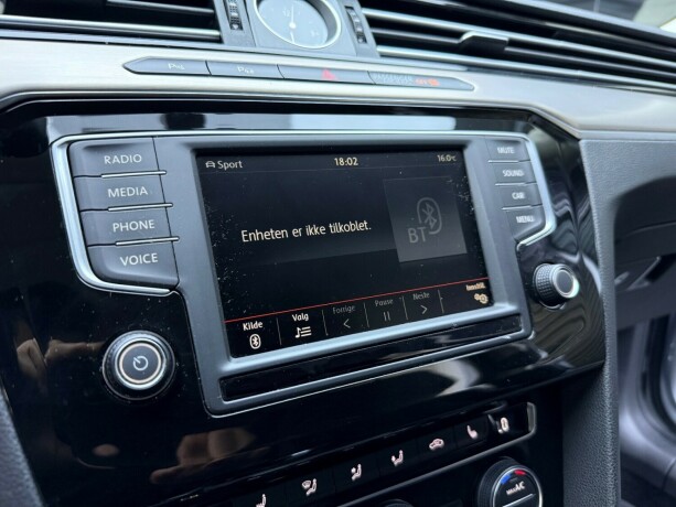 volkswagen-passat-diesel-2016-big-20