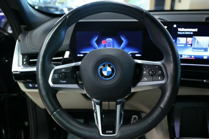 bmw-ix1-elektrisitet-2023-big-15