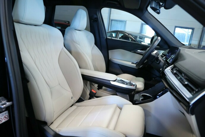 bmw-ix1-elektrisitet-2023-big-12