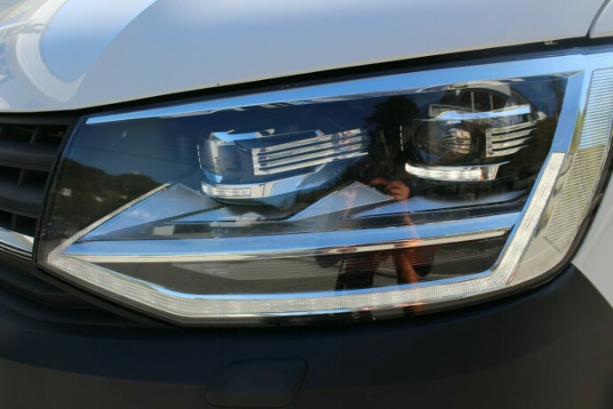 volkswagen-transporter-diesel-2019-big-2