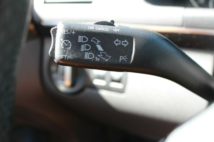 volkswagen-touran-diesel-2011-big-11