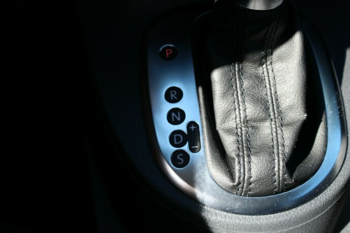 volkswagen-touran-diesel-2011-big-16